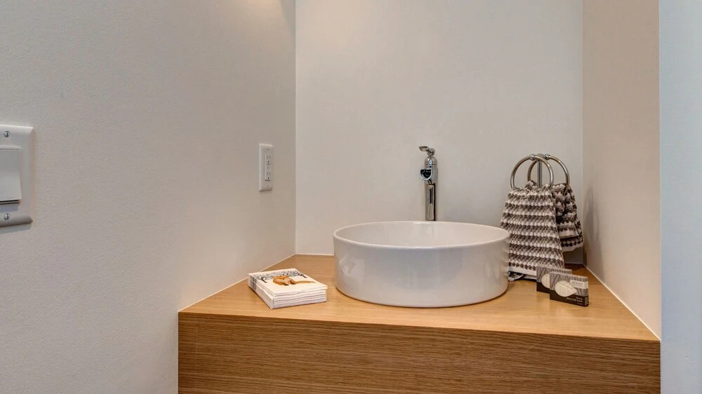 Scandinavian 72 Vantage Condo with Private Hot Tub by RedAwning