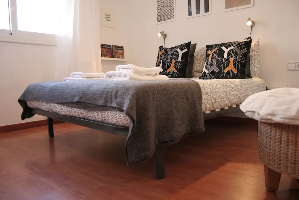 Avenida Apartments Urgell