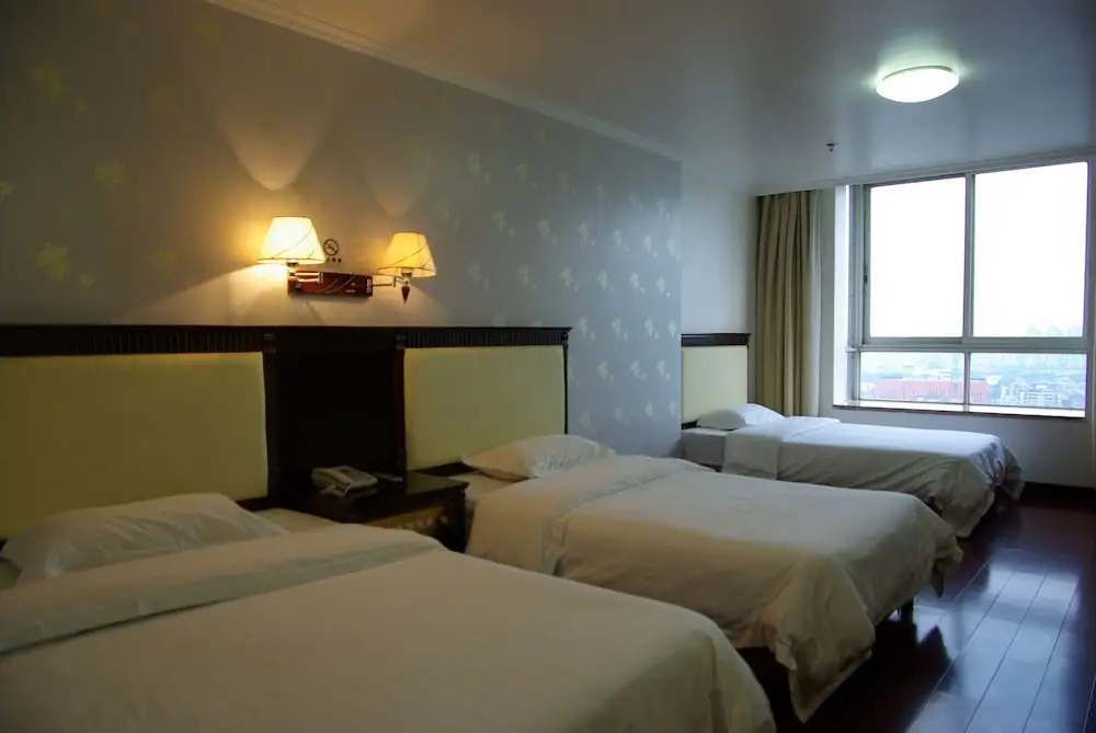 Yizhi Hotel (Dongshankou Subway Station Store, First Affiliated Hospital of Sun Yat sen University)
