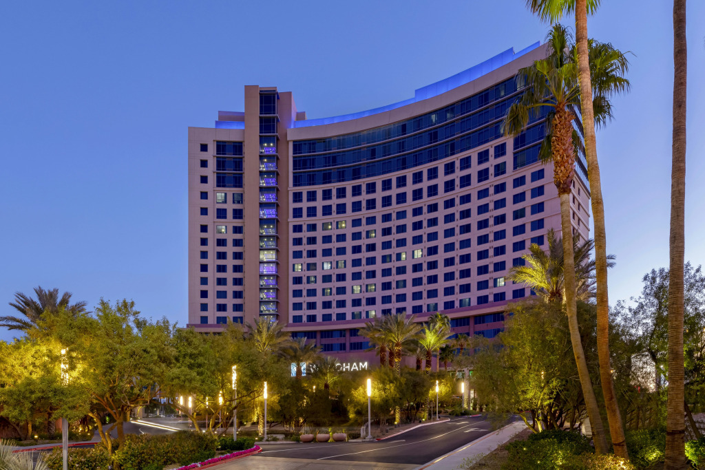 Club Wyndham Desert Blue