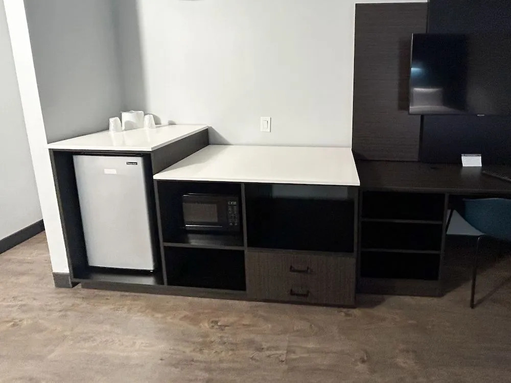 Studio 6 Suites Carson, CA