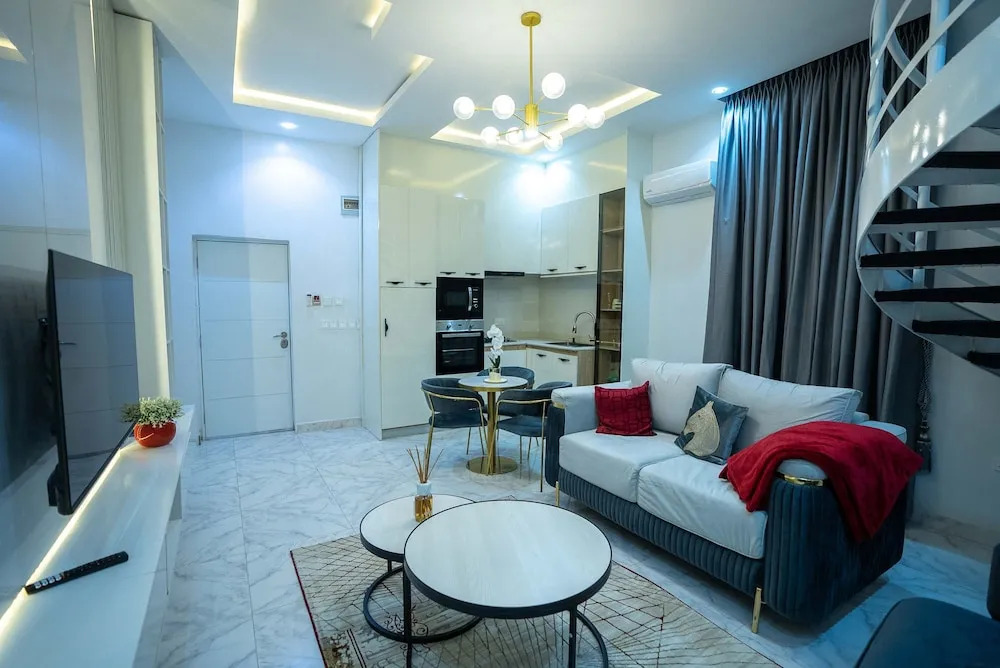 Kadal Apartments