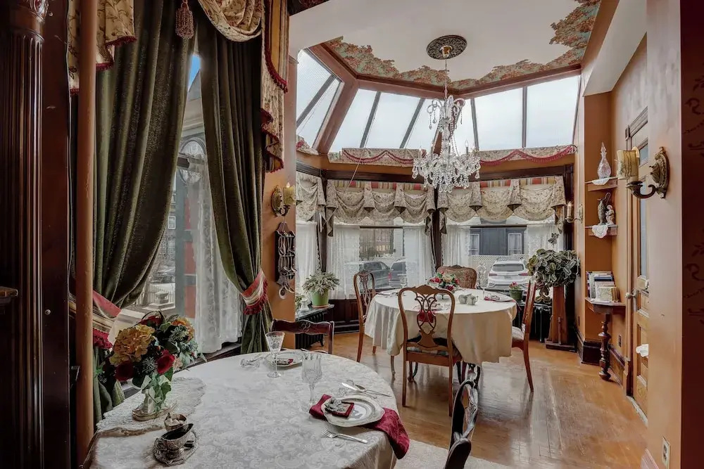 Schuster Mansion Bed & Breakfast