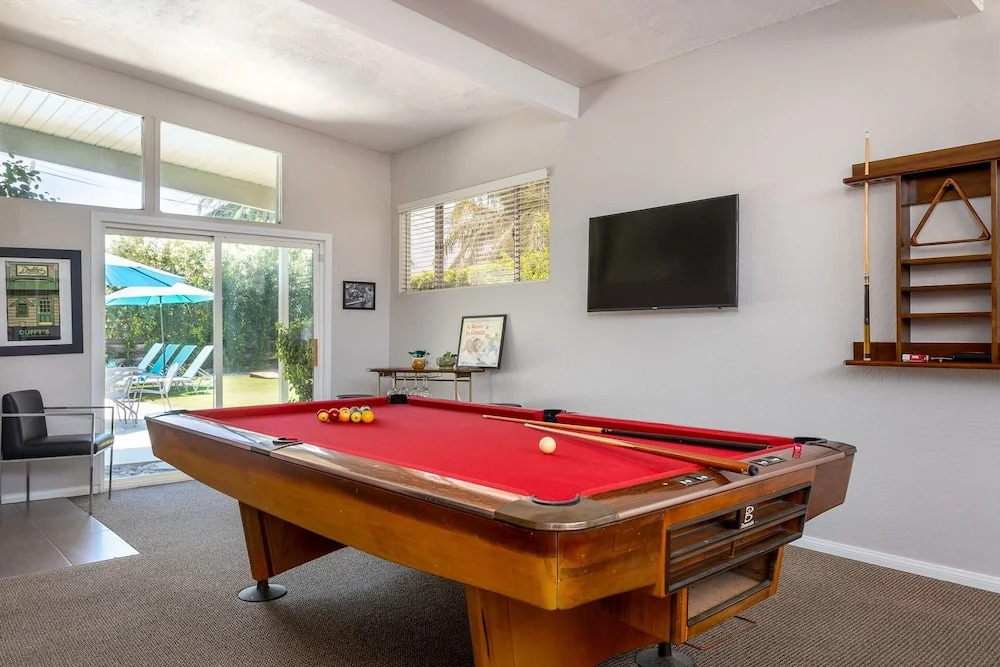 581 E Laurel Cir Home by RedAwning