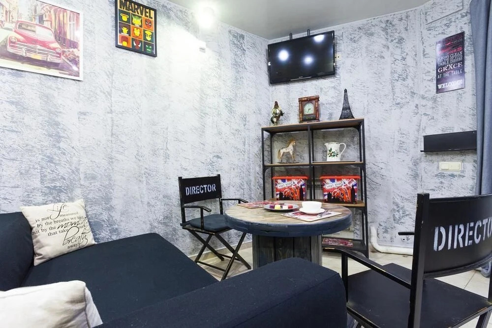 RentalSPb London cafe Studio