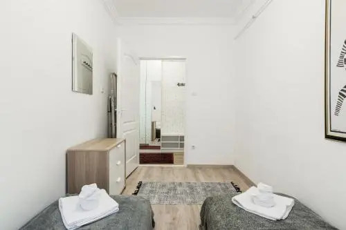 NY7 Apartment in downtown