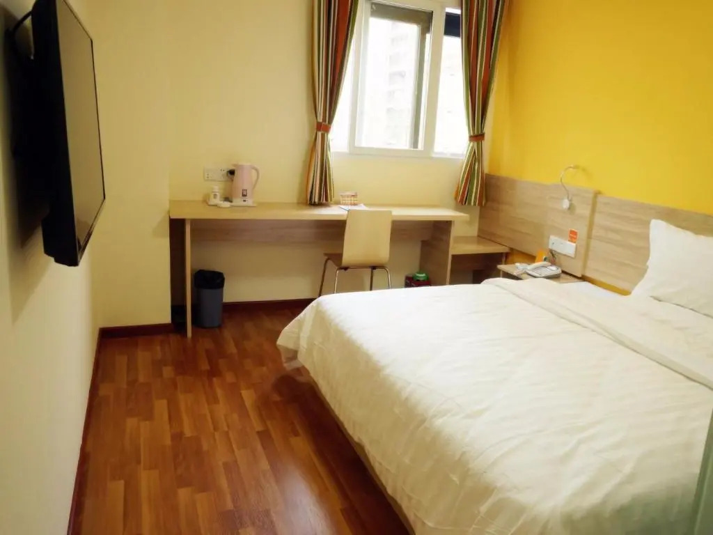 7 Days Premium Hotel Kunming East Railway Station Juhua Village