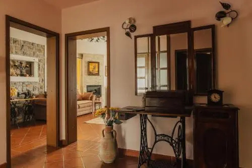 Villa EMI