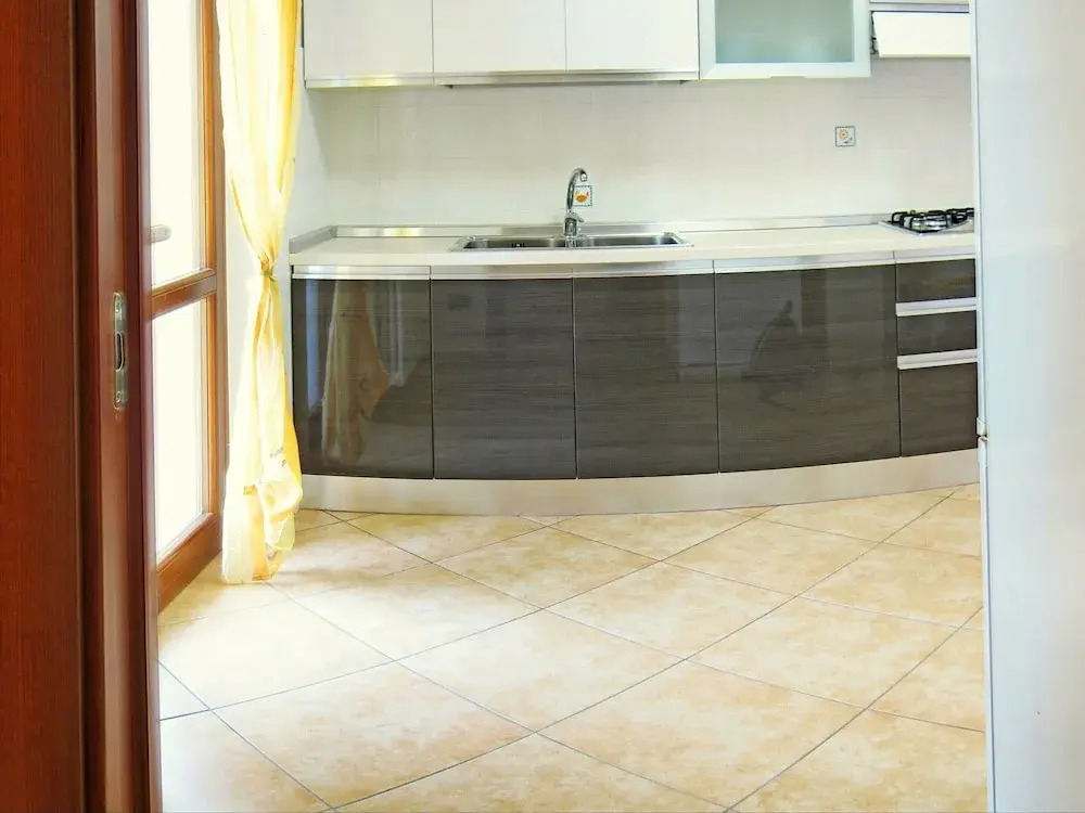 Great and Colourful Apartment Near Bardolino