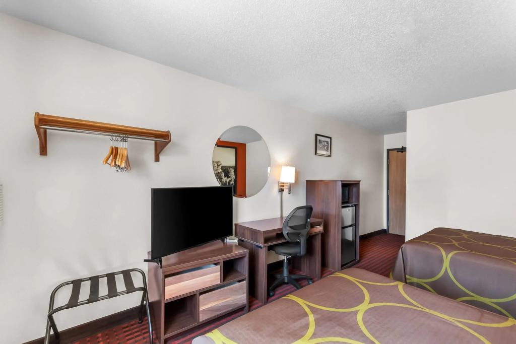Super 8 by Wyndham Dumfries/Quantico