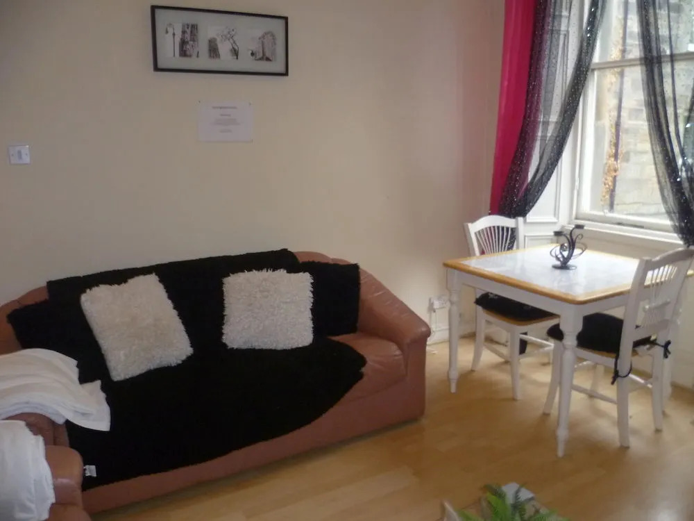Tony Asga - Asga Apartment