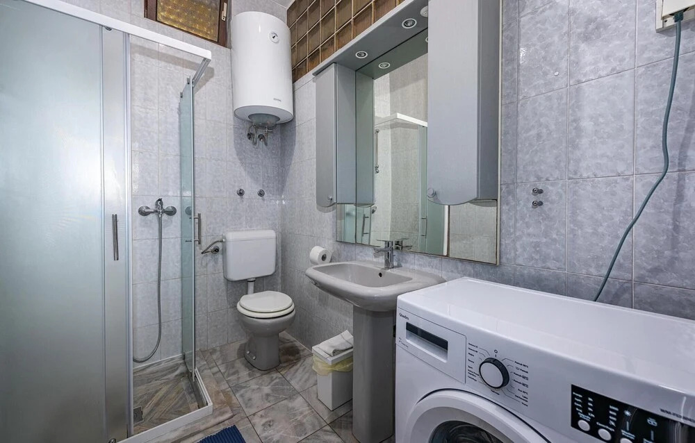 Awesome Home in Rovinj With Wifi and 6 Bedrooms