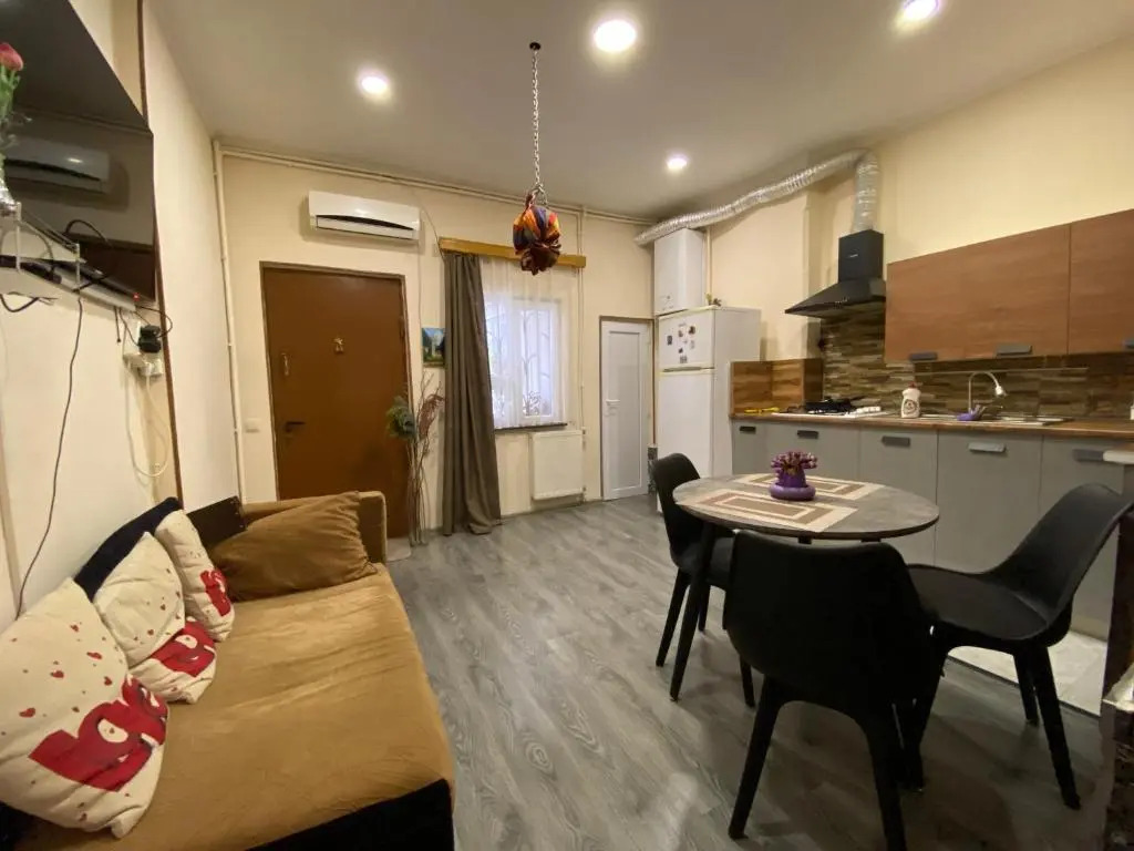 Downtown-home in the heart of old Tbilisi