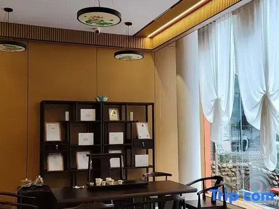 Songlu Jingshe Hotel