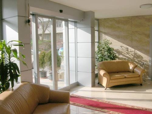 Ev Gibi Suite Hotel
