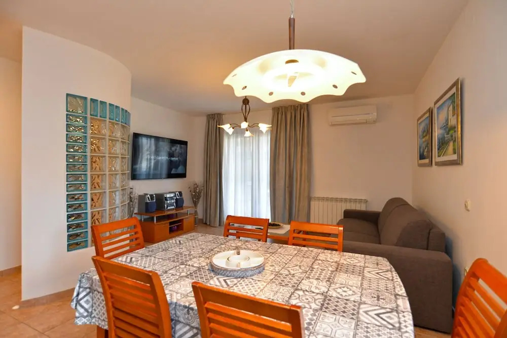 Apartments Elvis 1299