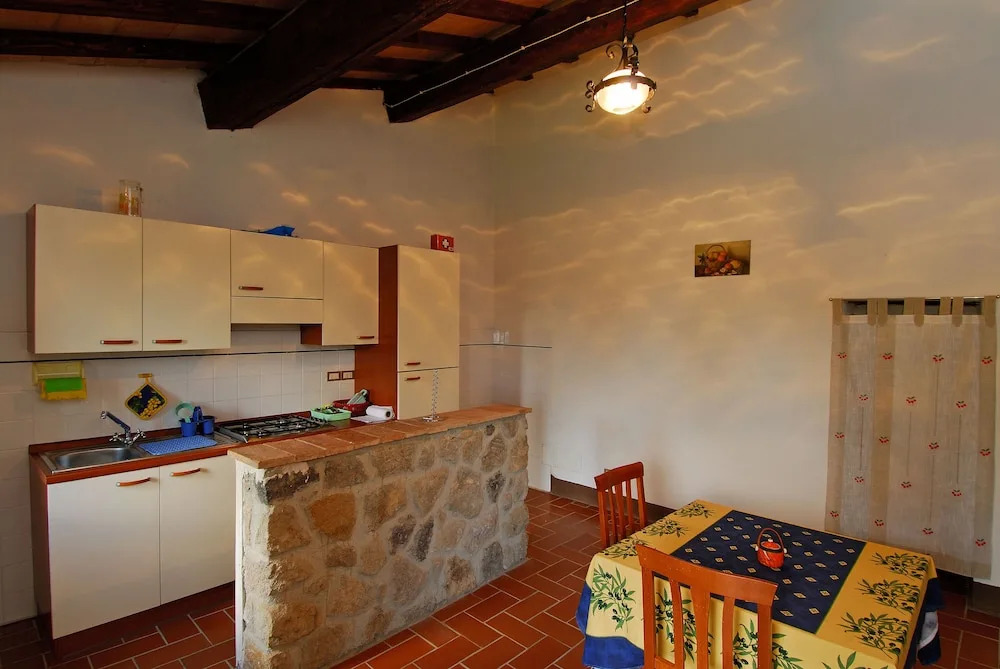 Agriturismo La Piaggia - forest view apartment on the ground floor 2 guests