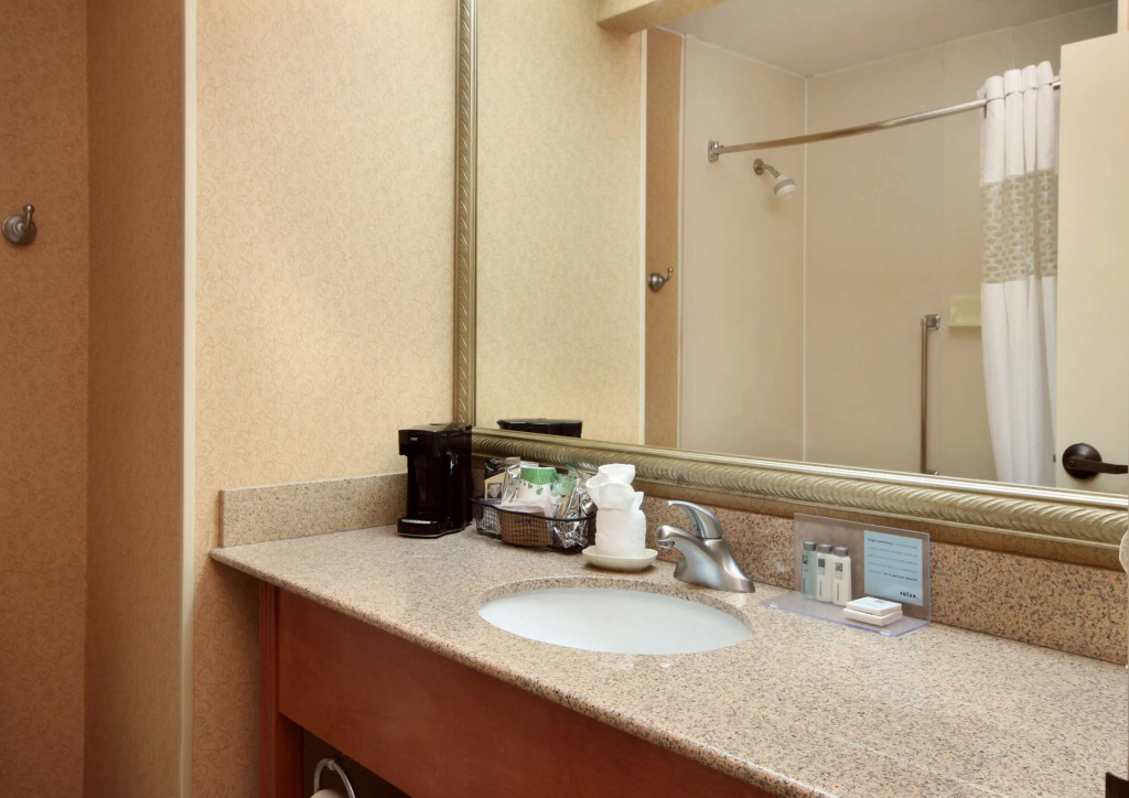 Hampton Inn Memphis-Walnut Grove/Baptist East