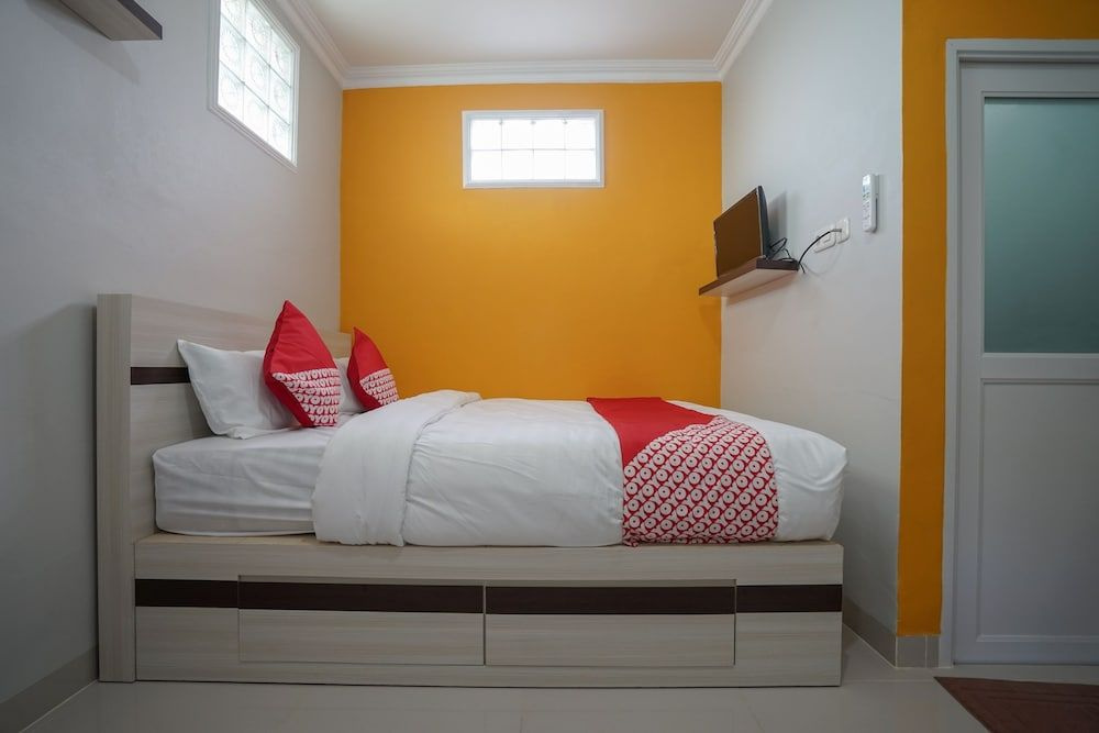 OYO 948 Vivi Residence Syariah Ii