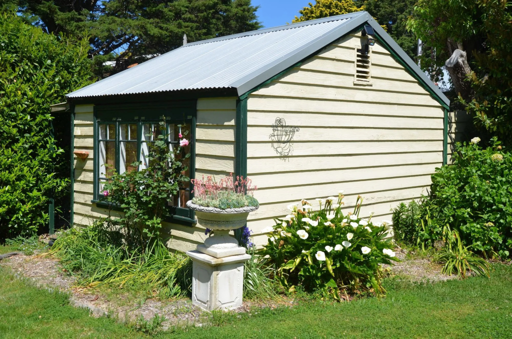 Leura House