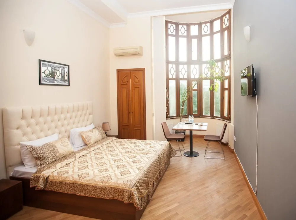 History Boutique Hotel
