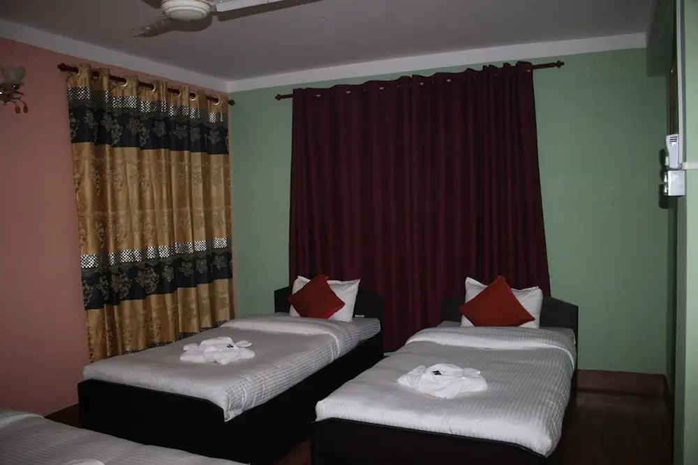 Travellers Dorm Bed & Breakfast