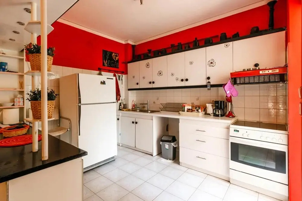 Bright And Spacious Flat, 5 Min From The Beach