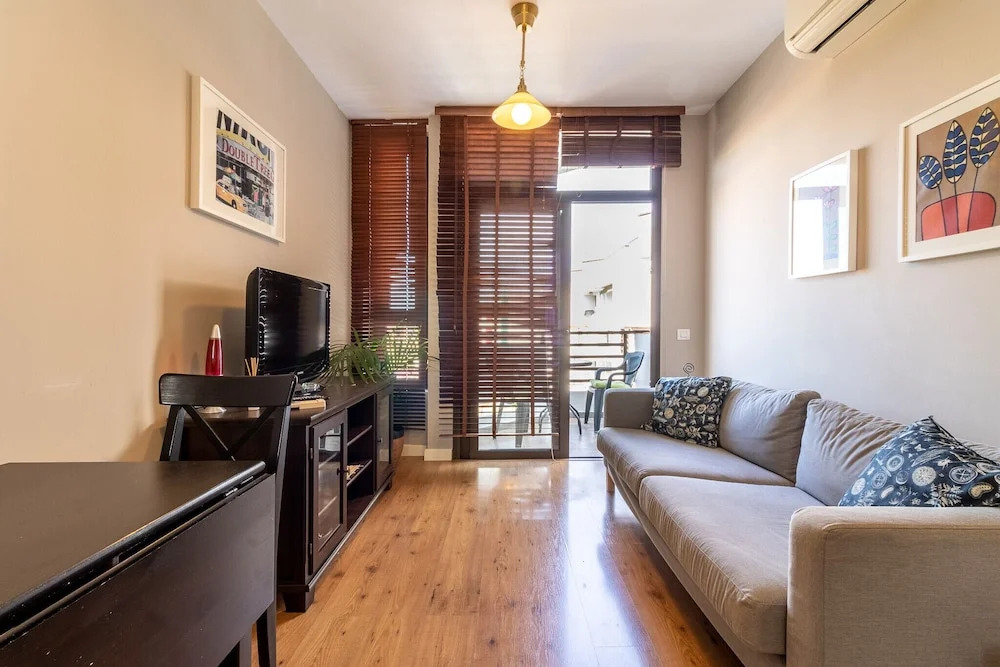 35100c08 - Av. Alf.provisionales, 31 - Bayuca 410