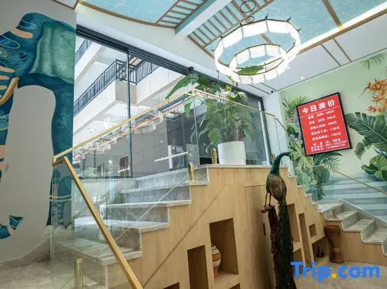 Jinghong Jianye Village Hotel