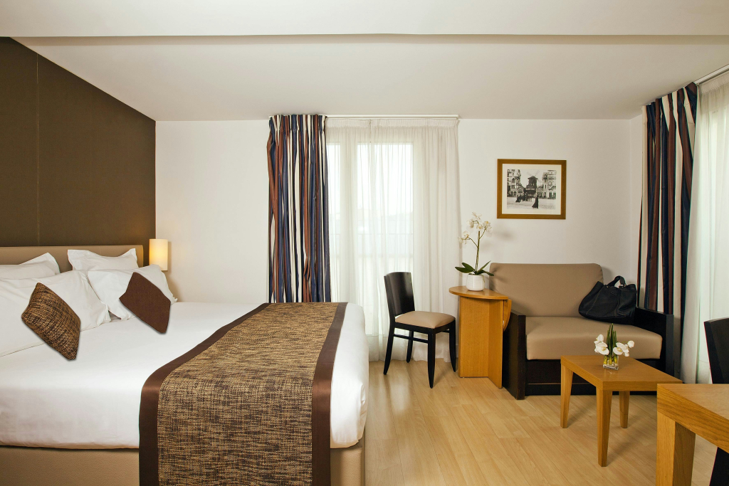Отель Residhome Paris Opéra