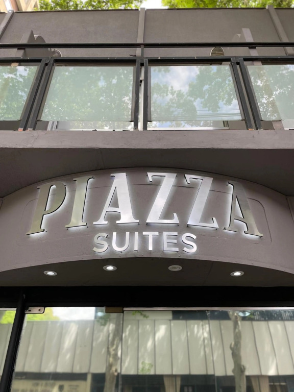 Piazza Suites 2