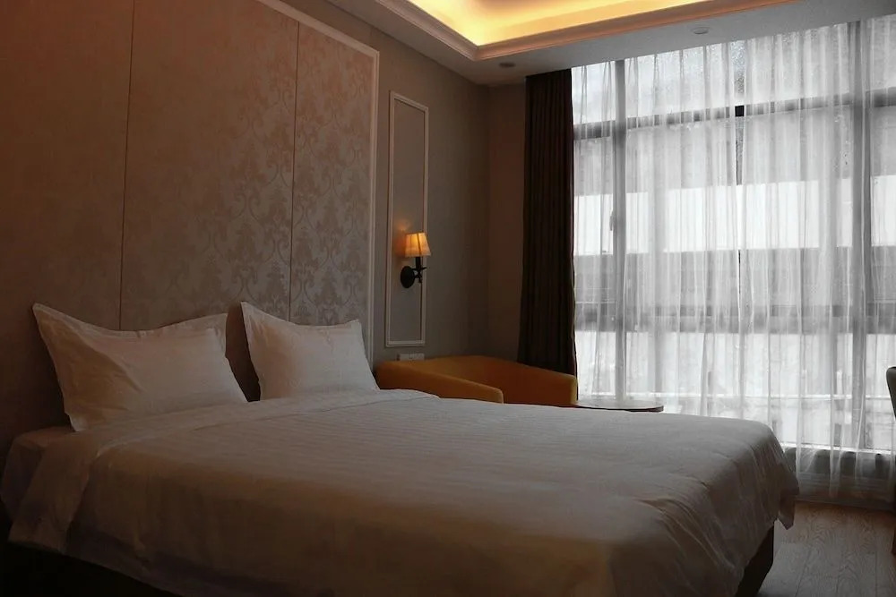 Solo Hotel Shuanglong Store