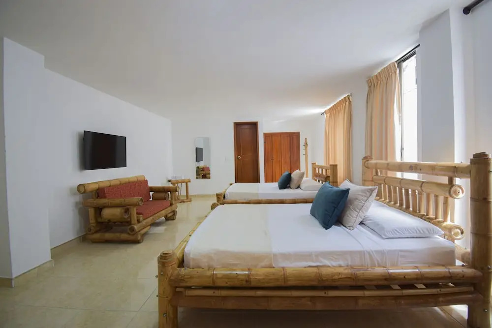 Hotel Toledo Plaza