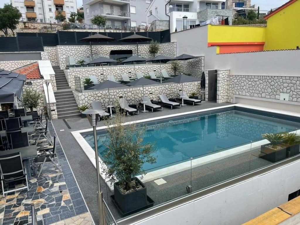 Miro - A2 Maisonette