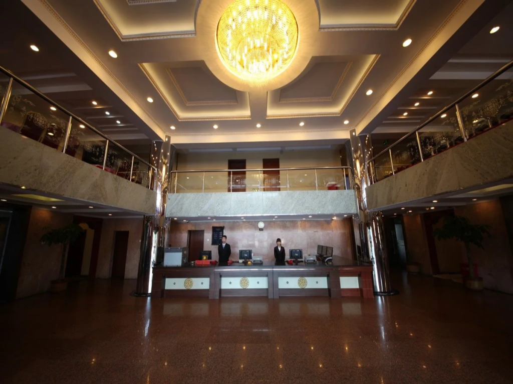Qianyuan Enriching Hotel
