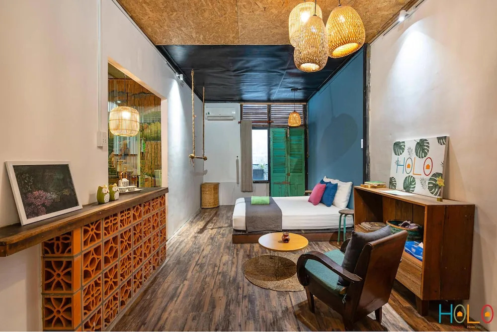HoLo Opera Saigon - Serviced Homestay