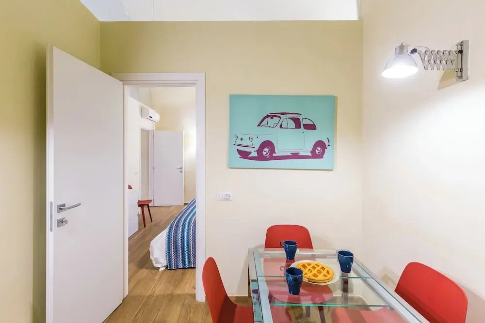Apartment in the Heart of Nightlife