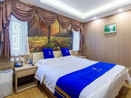 Super 8 Hotel Premier (Beijing Shangdi Qinghe Xiaoying Bridge)