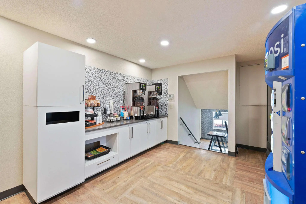 Extended Stay America - Charlotte - University Place - E. McCullough Dr.
