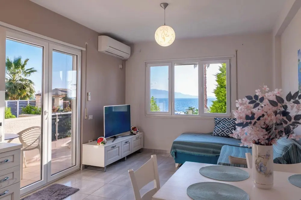Albania Dream Beachfront Apartment