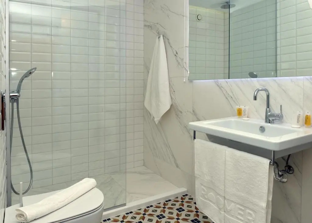 ibis Styles Golden Sands Roomer Hotel