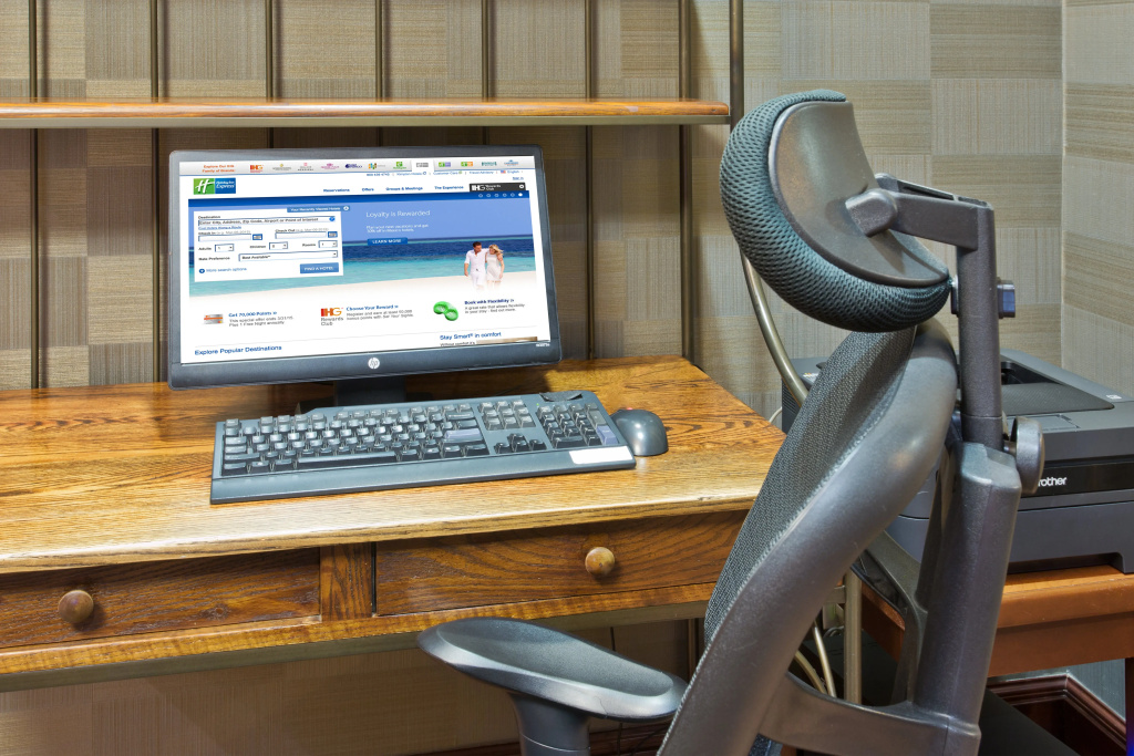 Holiday Inn Express Hotel & Suites Portland-Northwest Downtown by IHG