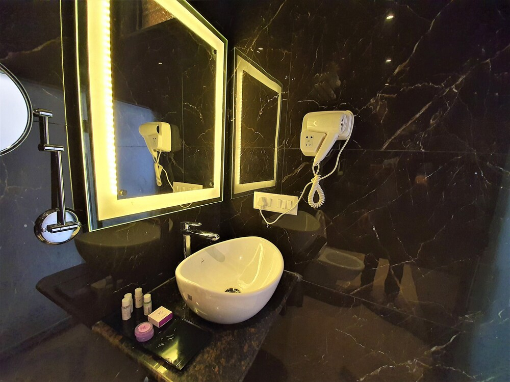 Hotel Shanti Solitaire, Arpora