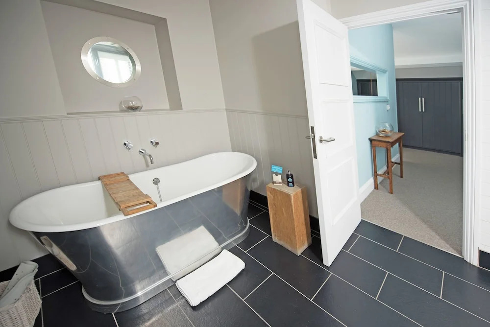 Harbourmaster Hotel