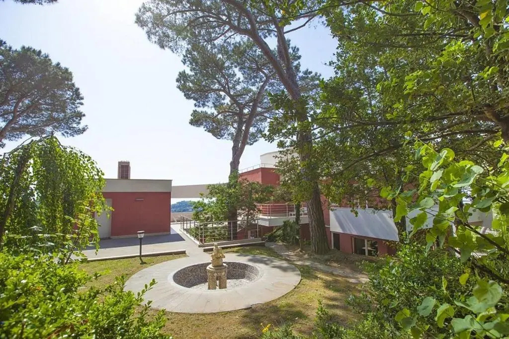 Villa Daniela With Swimming Pool