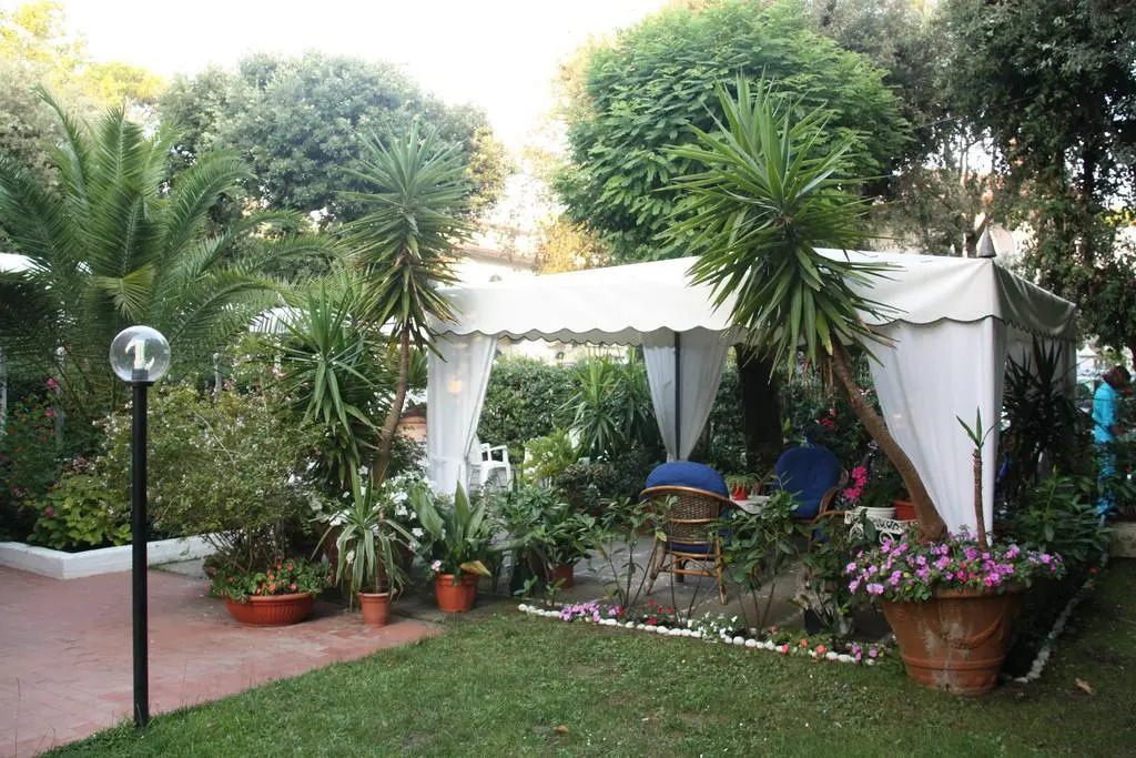 Hotel Villa Rona