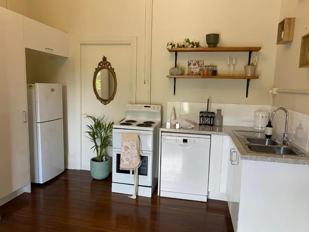 Wingham House - Pet Friendly