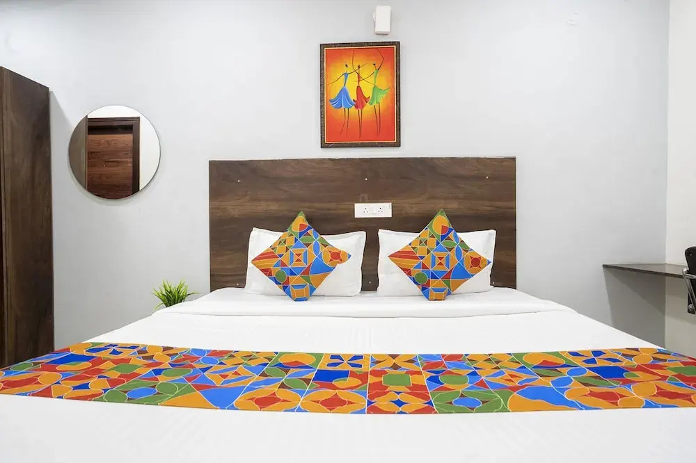 FabHotel Grand Aarvi Prime - Nr Hafeezpet, Madeenaguda