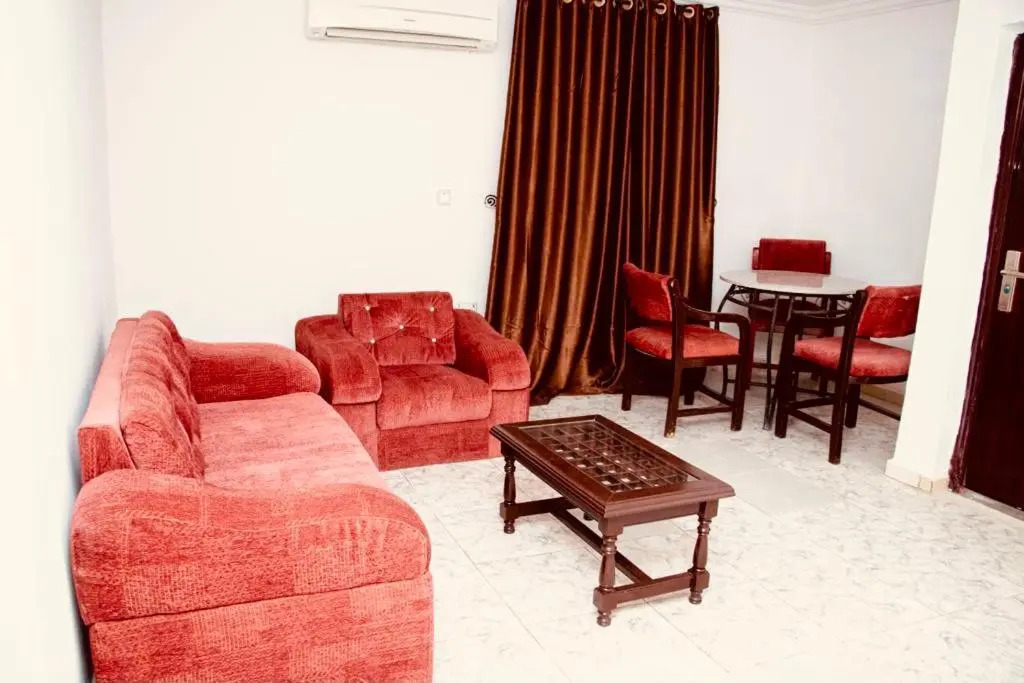 E-Gold Luxury Hotel