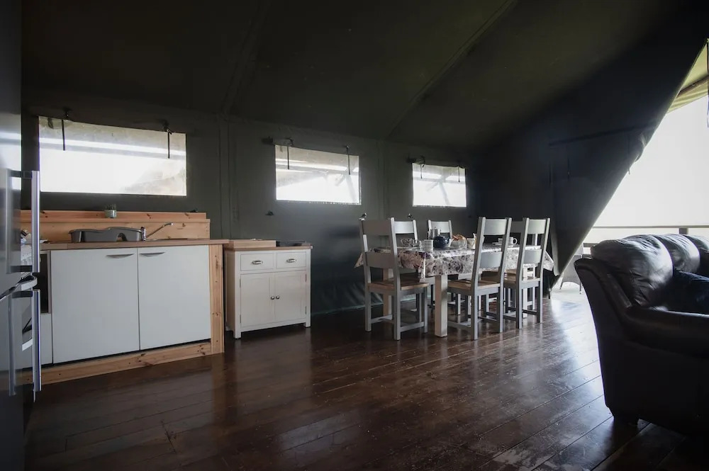 Burryholmes Glamping Tent - Llangennith